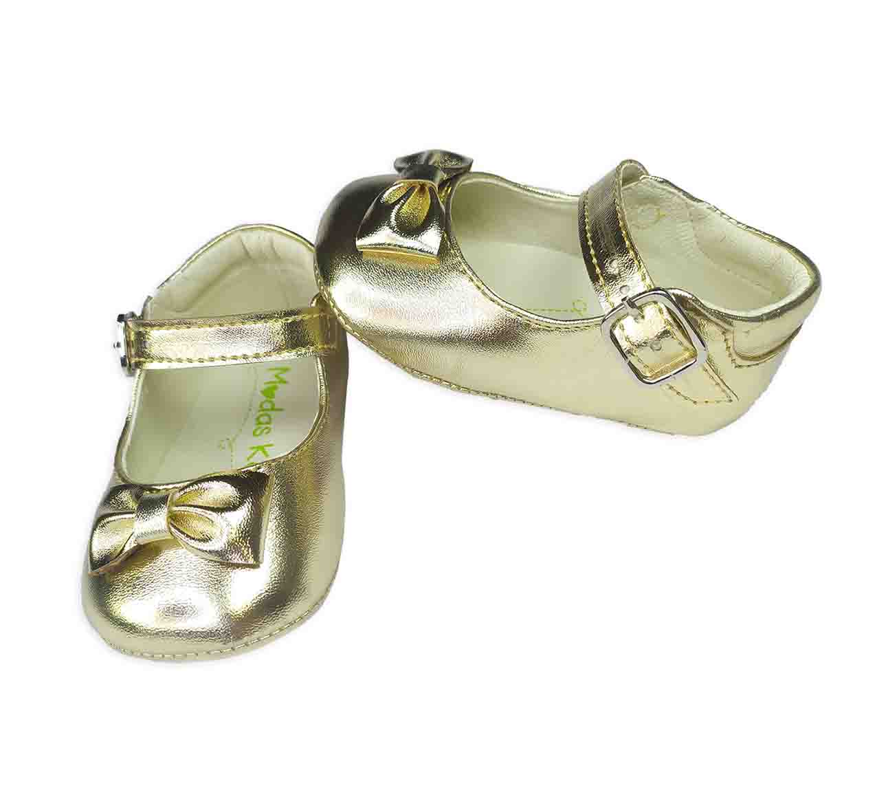 Balerina con Lazo Dorado